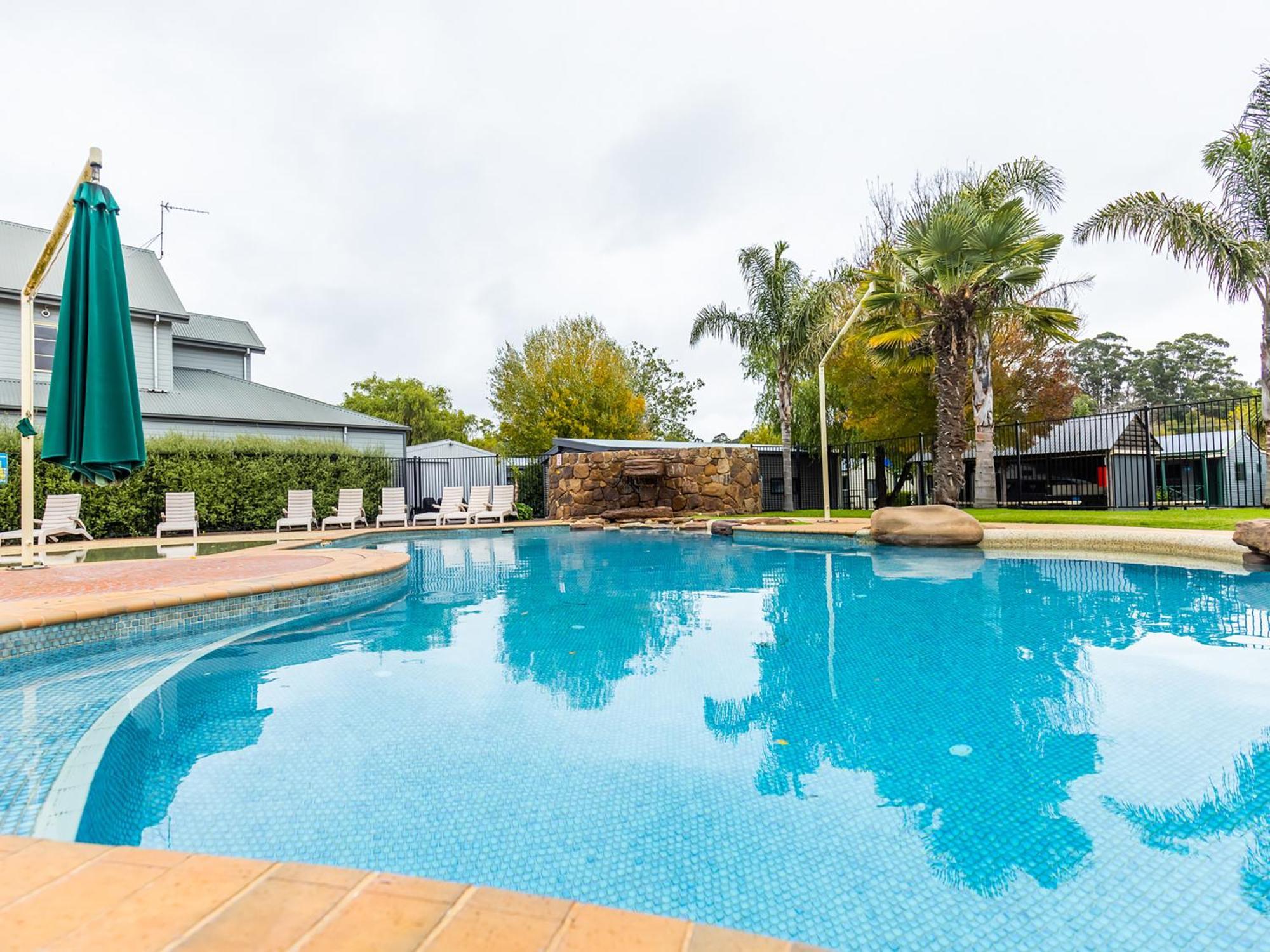 Nrma Ballarat Holiday Park Luaran gambar